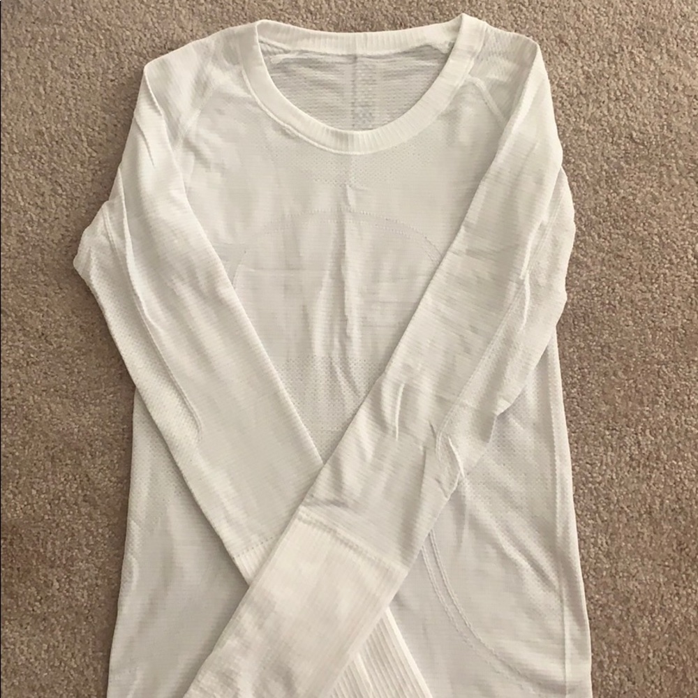 Lululemon swiftly tech long sleeve